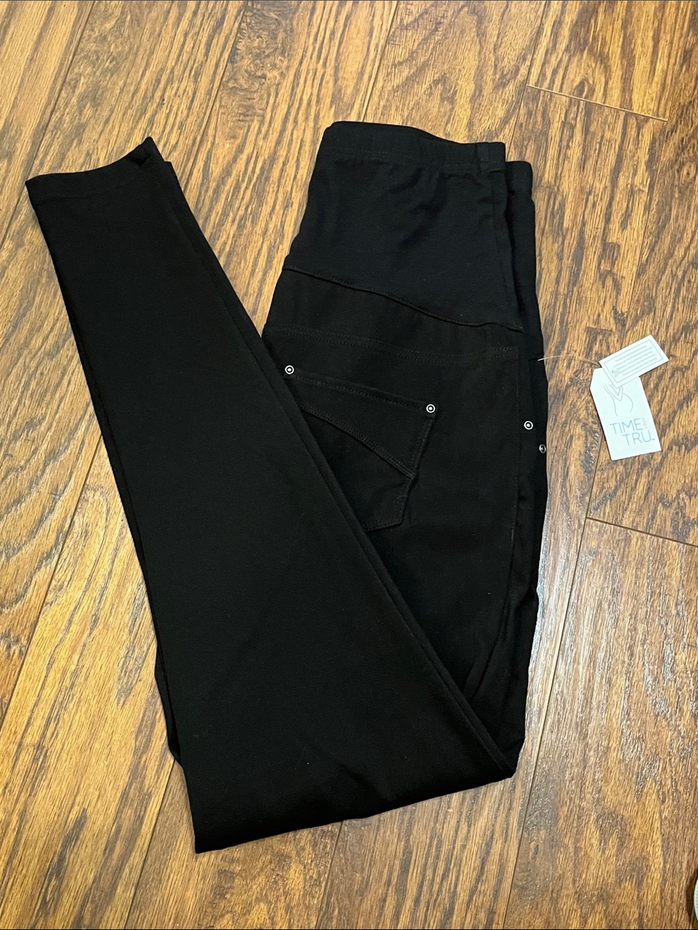 NEW Time and Tru Black Stretch Maternity Leggings with Back Pocket Detail